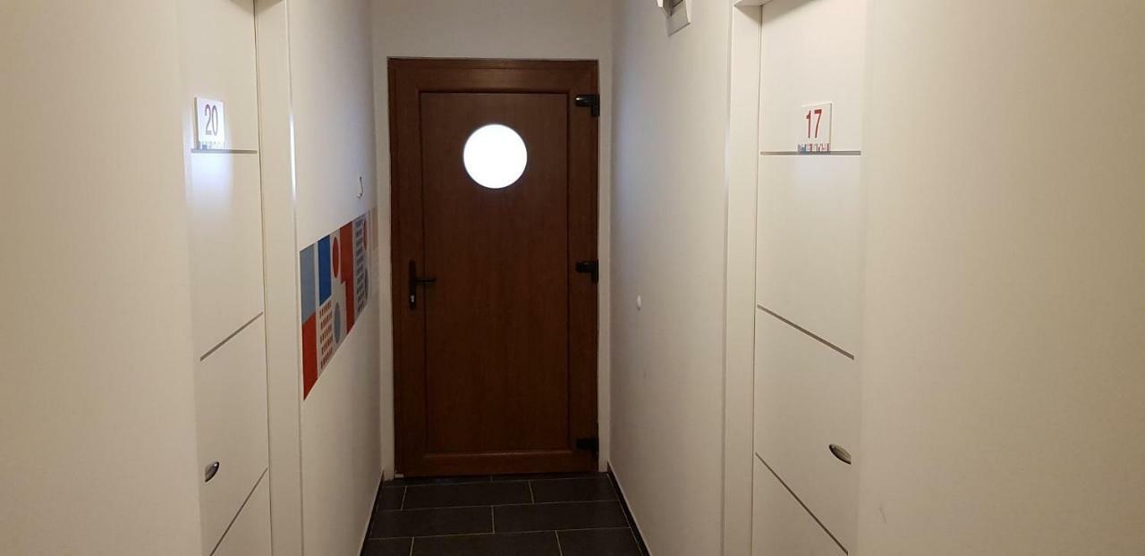 Hostel Hi
